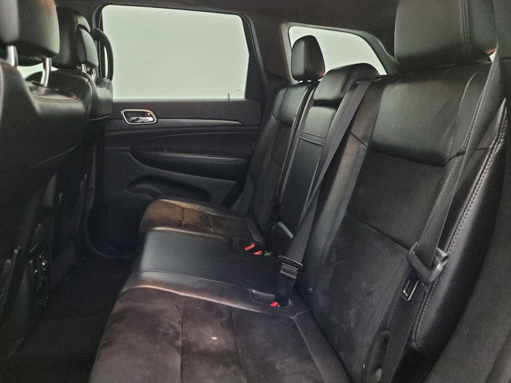 Used 2018 Jeep Grand Cherokee Altitude RWD image 18