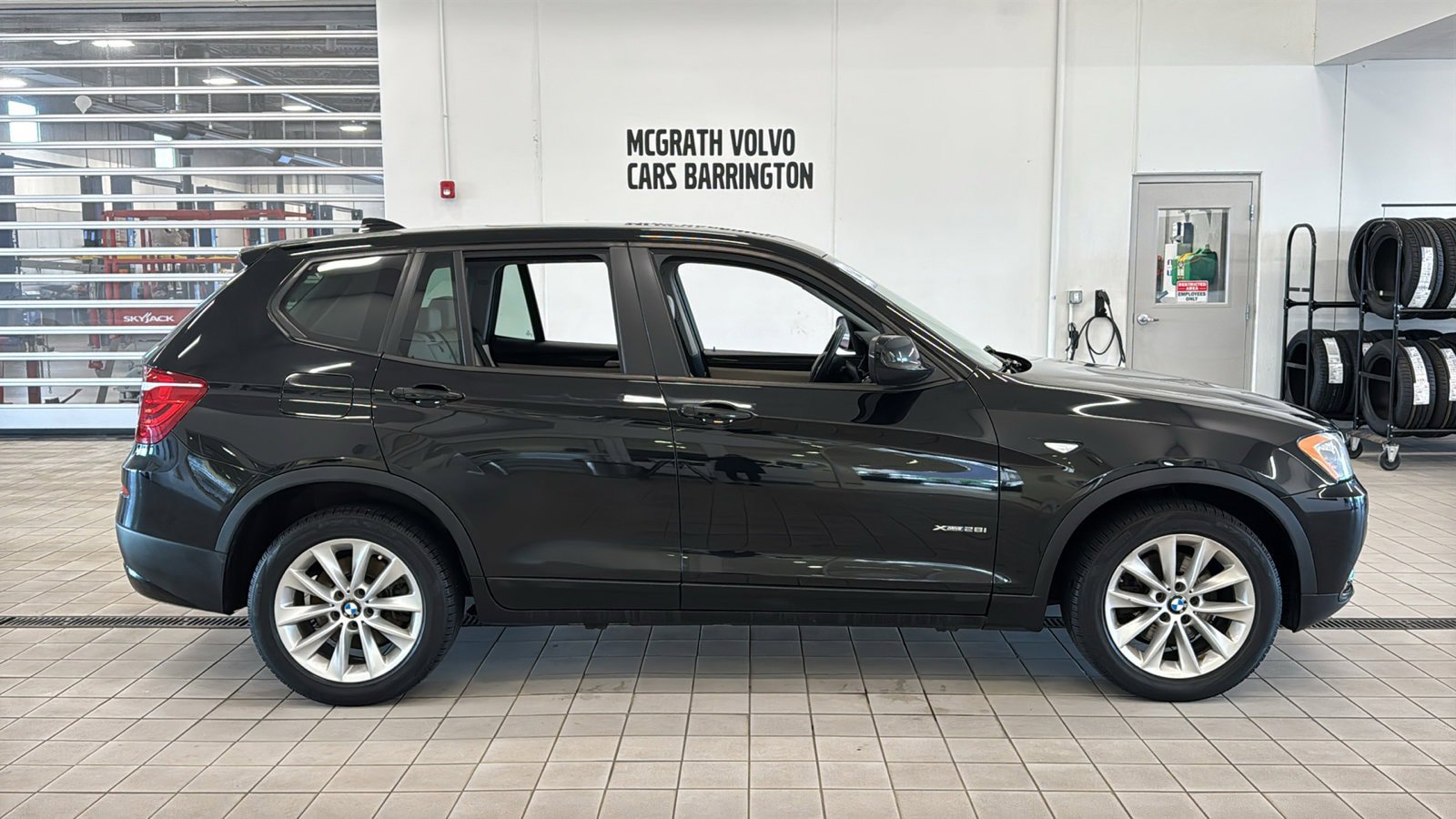Used 2014 BMW X3 xDrive28i AWD/4WD image 4