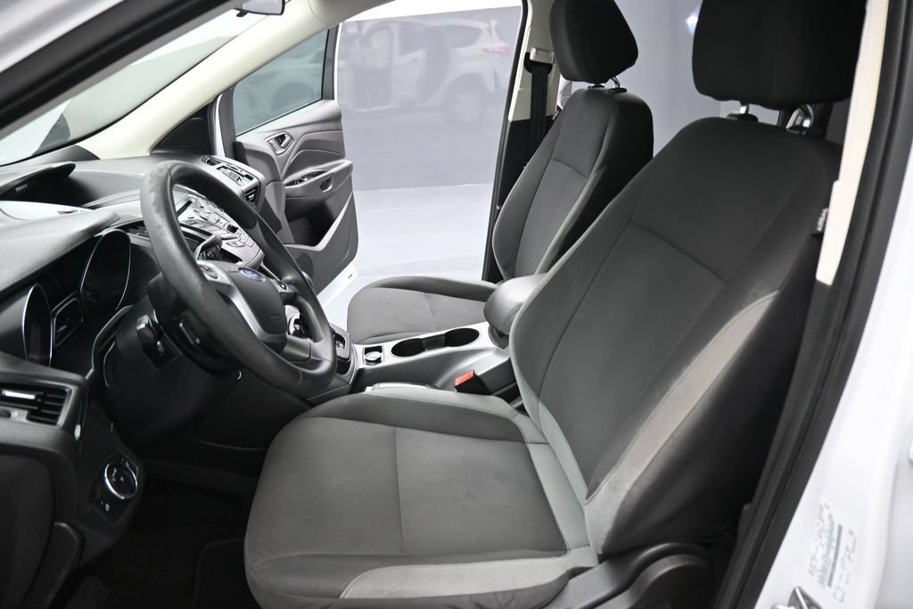 Used 2015 Ford Escape S FWD image 9