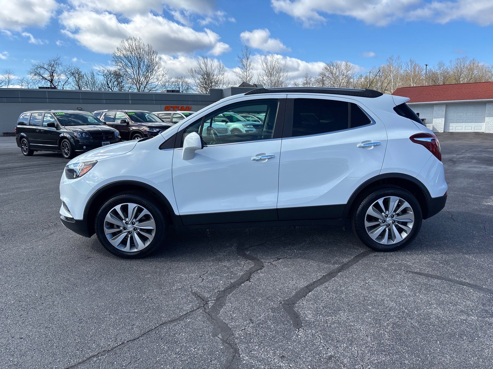 Used 2020 Buick Encore Preferred AWD/4WD image 4