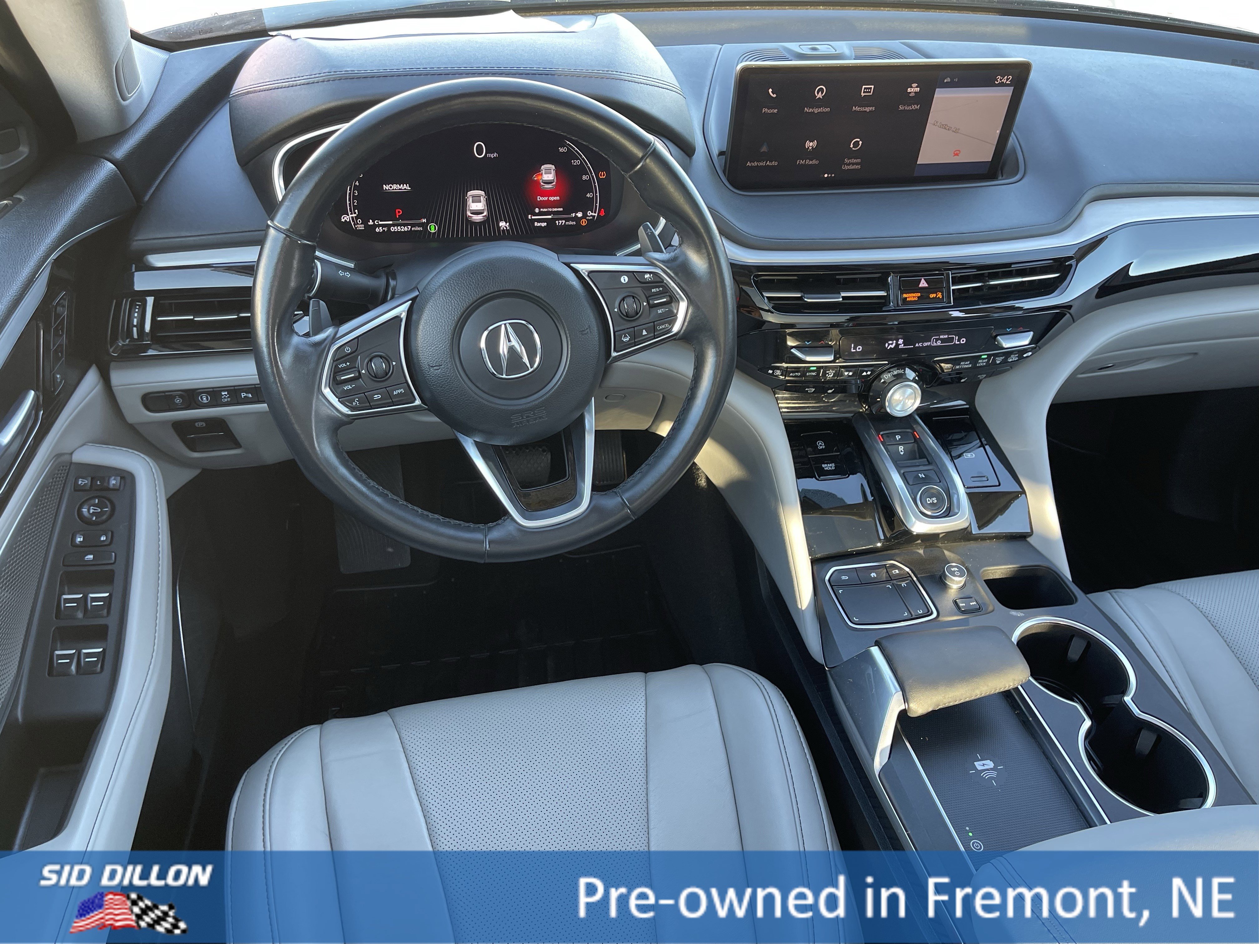 Used 2022 Acura MDX SH-AWD w/ Technology Package image 2