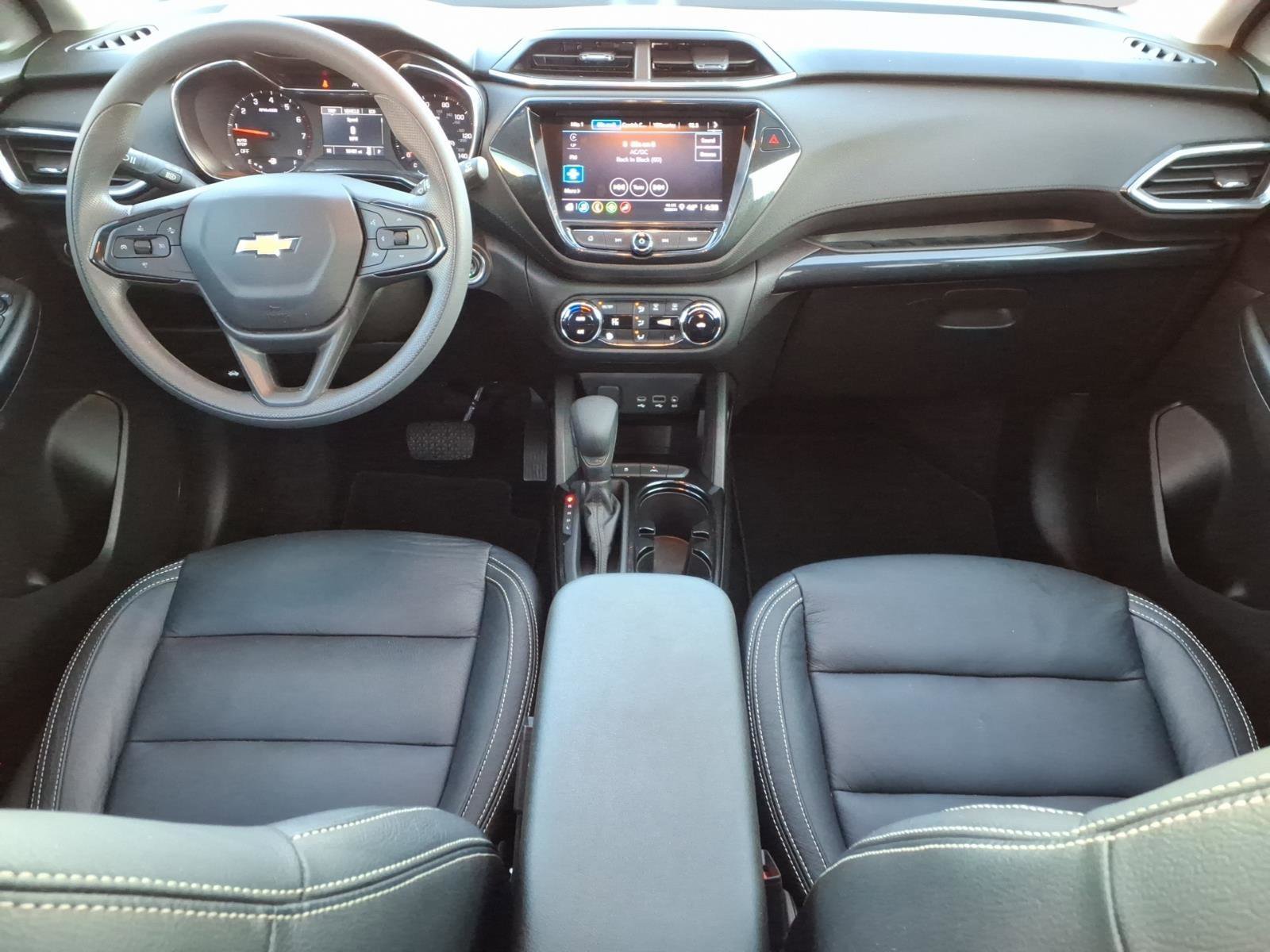 Used 2022 Chevrolet TrailBlazer LT w/ Convenience Package FWD image 8