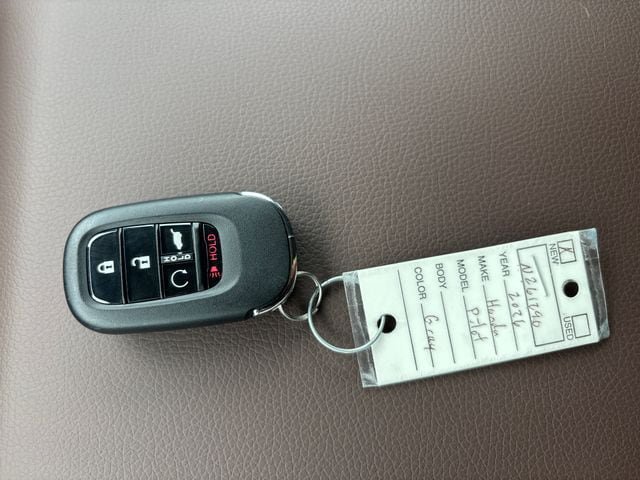 New 2026 Honda Pilot image 17