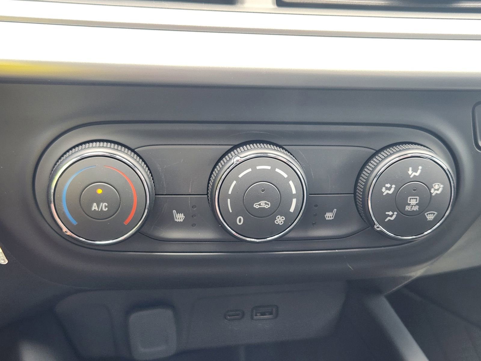 New 2026 Chevrolet Trax LT image 18