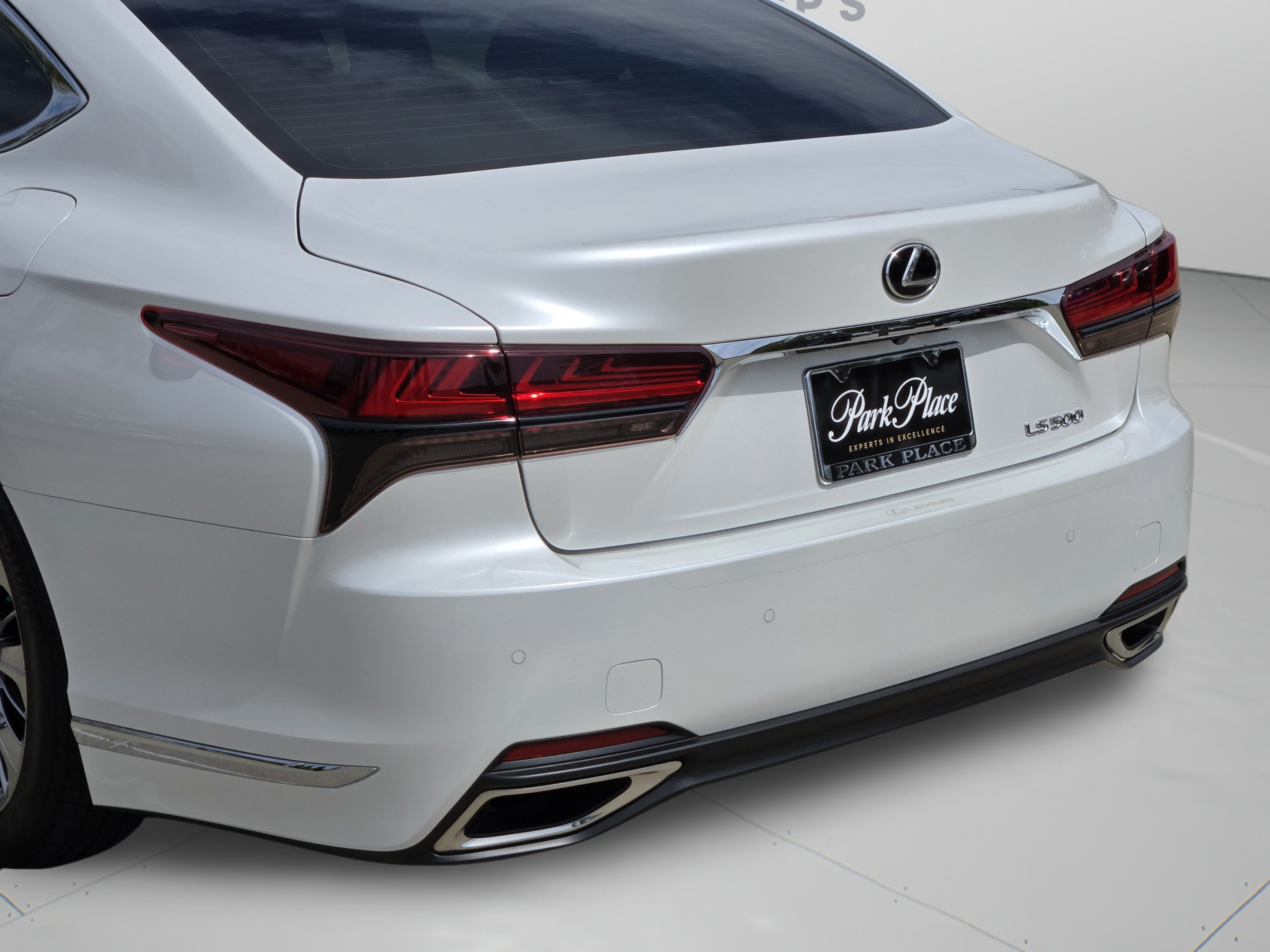 Used 2022 Lexus LS 500 w/ Interior Upgrade Package RWD image 41