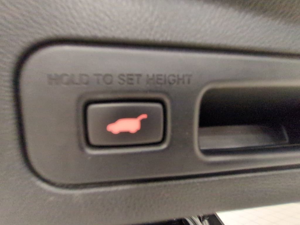 Used 2023 Acura MDX A-Spec image 35