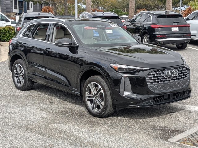 Certified 2025 Audi Q5 Premium w/ Convenience Package image 3