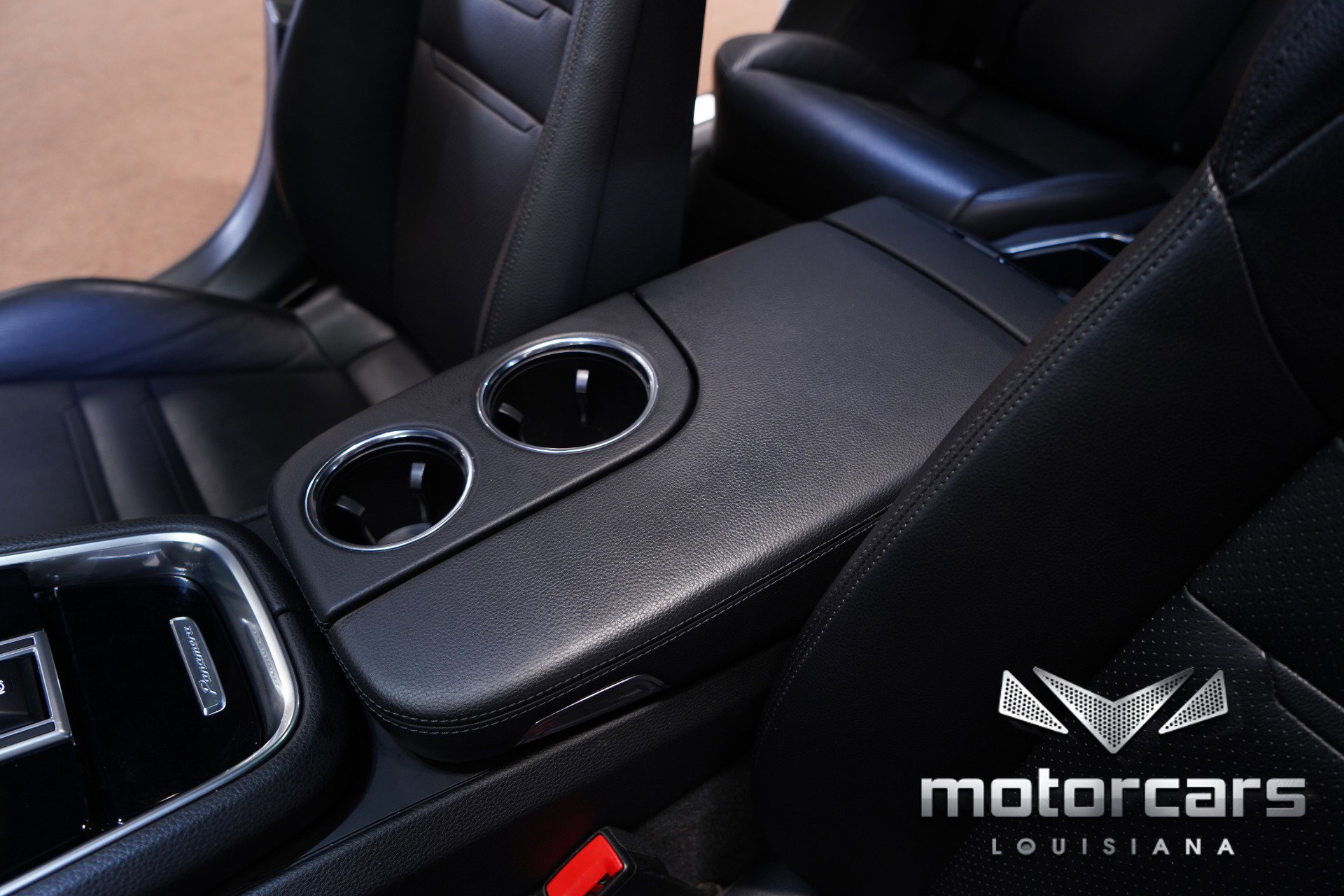 Used 2018 Porsche Panamera image 34