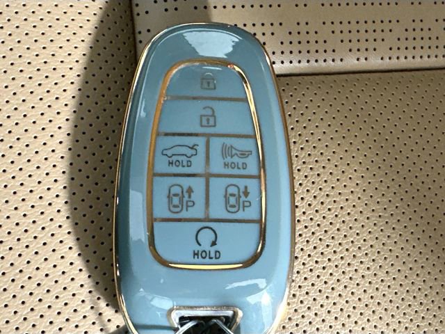 Used 2022 Hyundai Sonata Limited w/ Cargo Package image 18