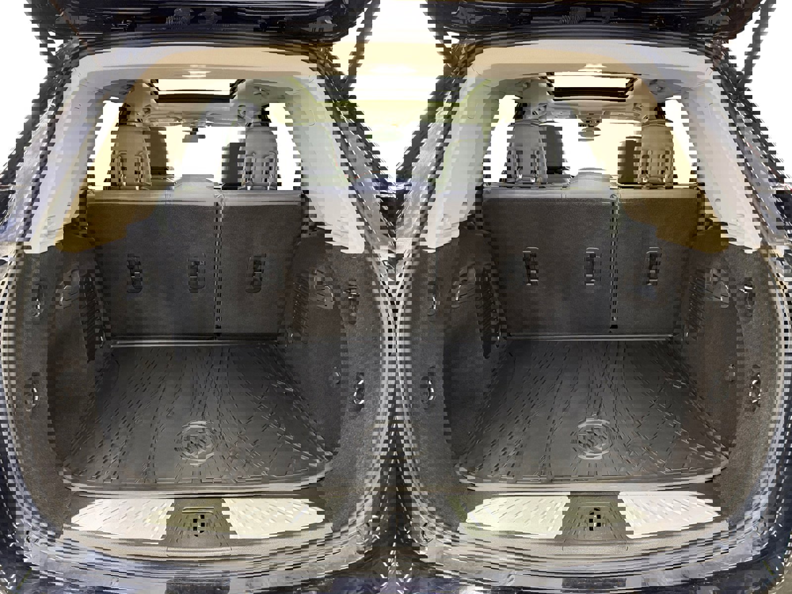 Used 2020 Buick Envision Essence image 27