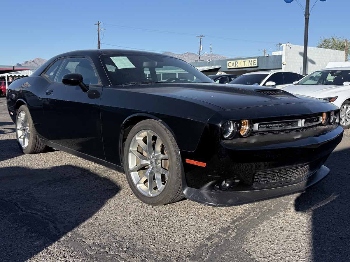 Used 2022 Dodge Challenger GT RWD image 2