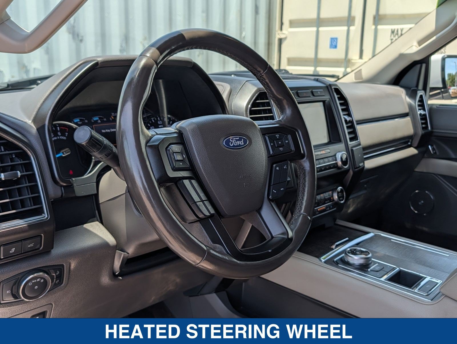 Used 2019 Ford Expedition Limited RWD image 23