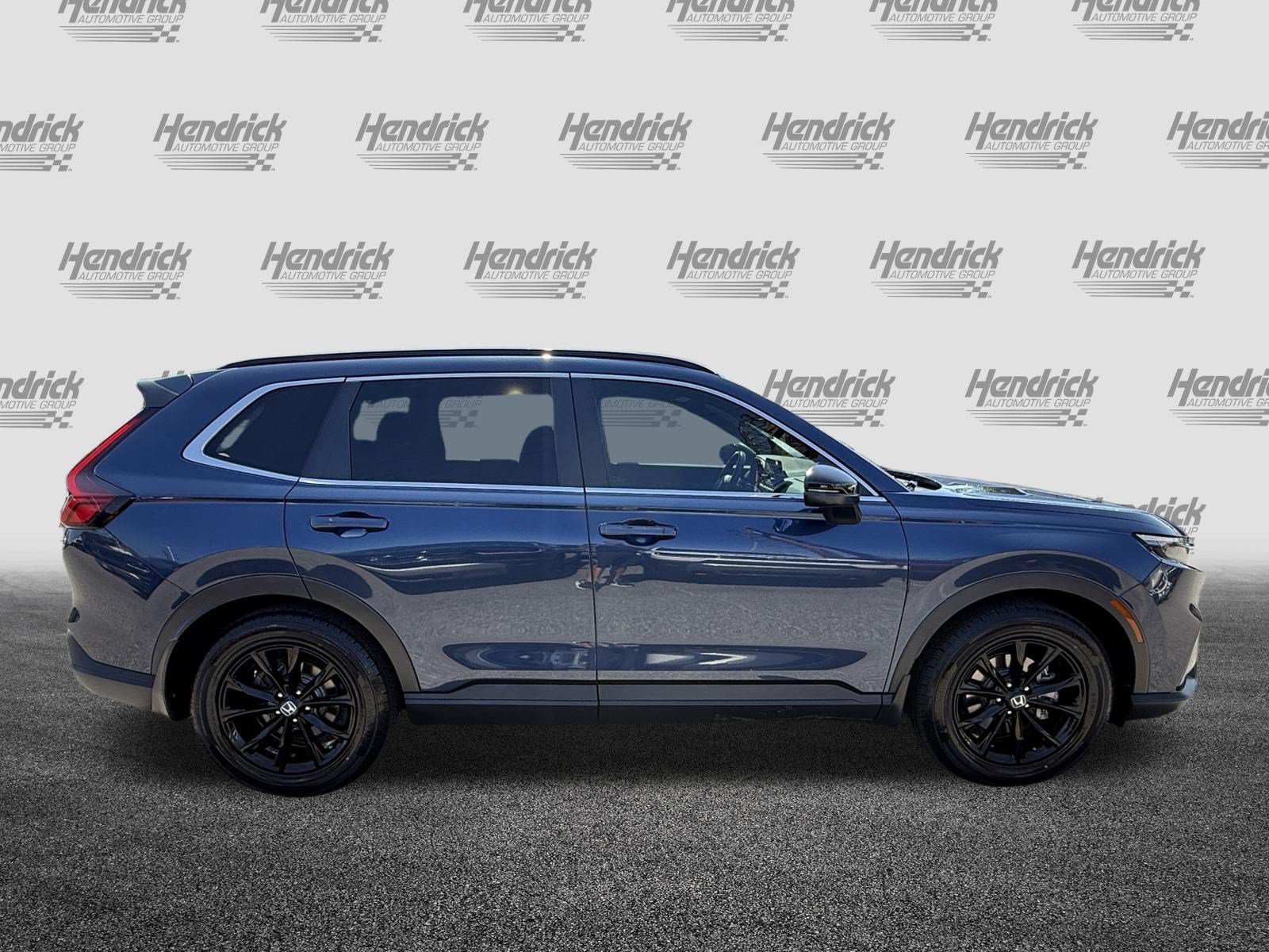 Used 2023 Honda CR-V Sport image 11