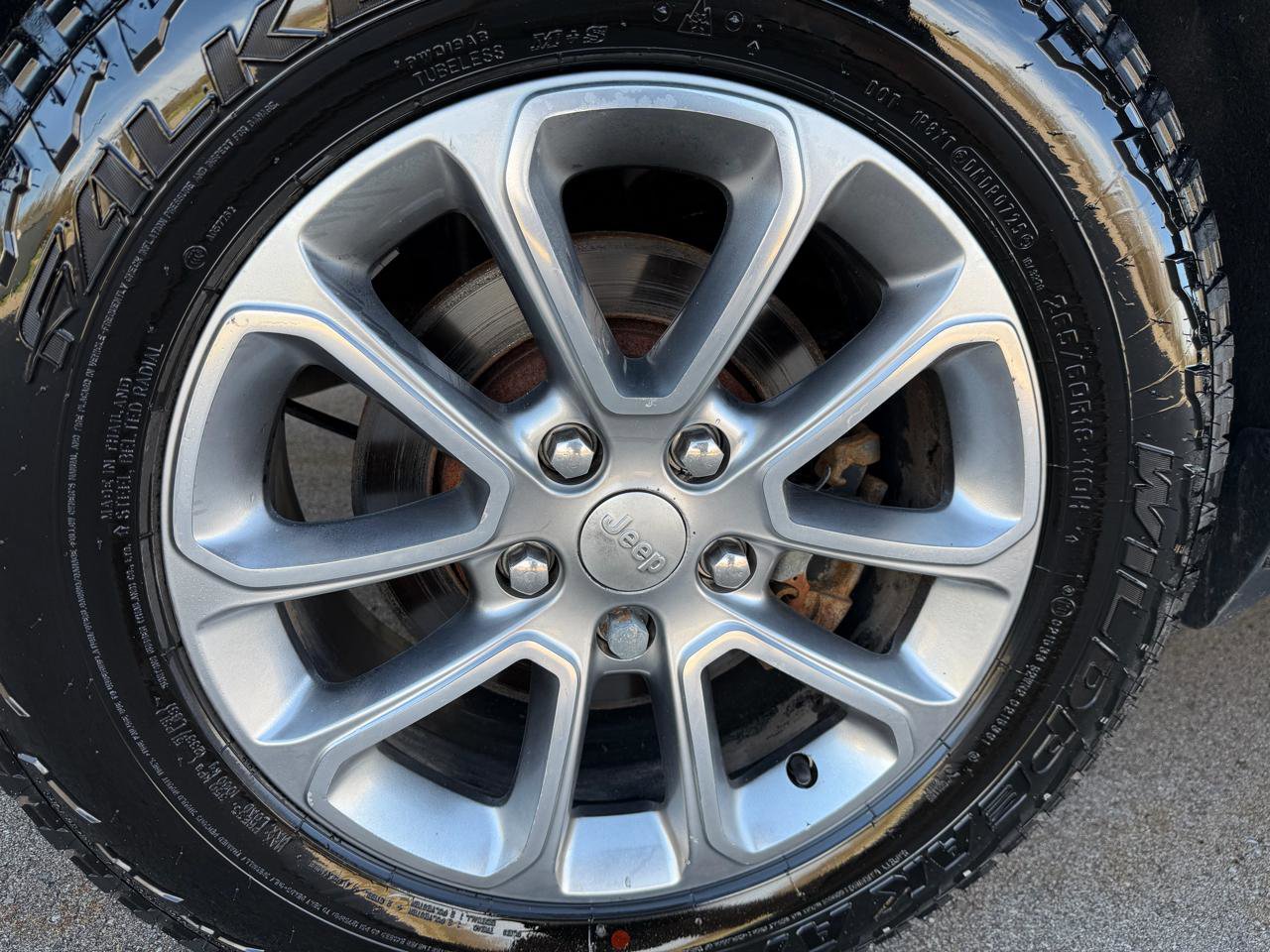 Used 2015 Jeep Grand Cherokee Limited image 18