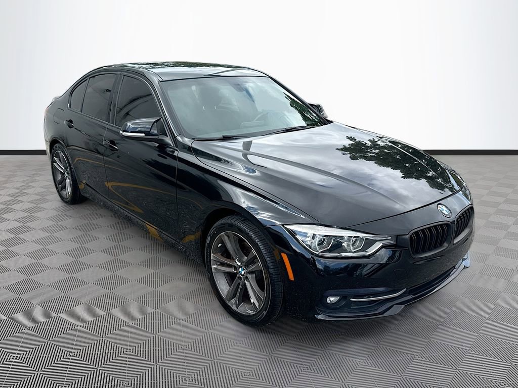 Used 2018 BMW 330i Sedan RWD image 4