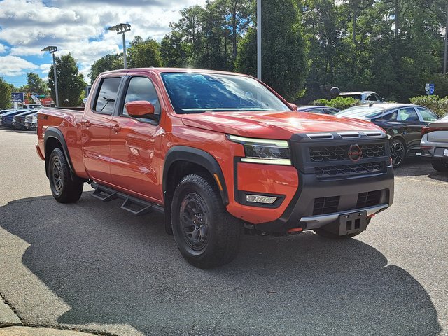 Used 2025 Nissan Frontier PRO-4X AWD/4WD image 4