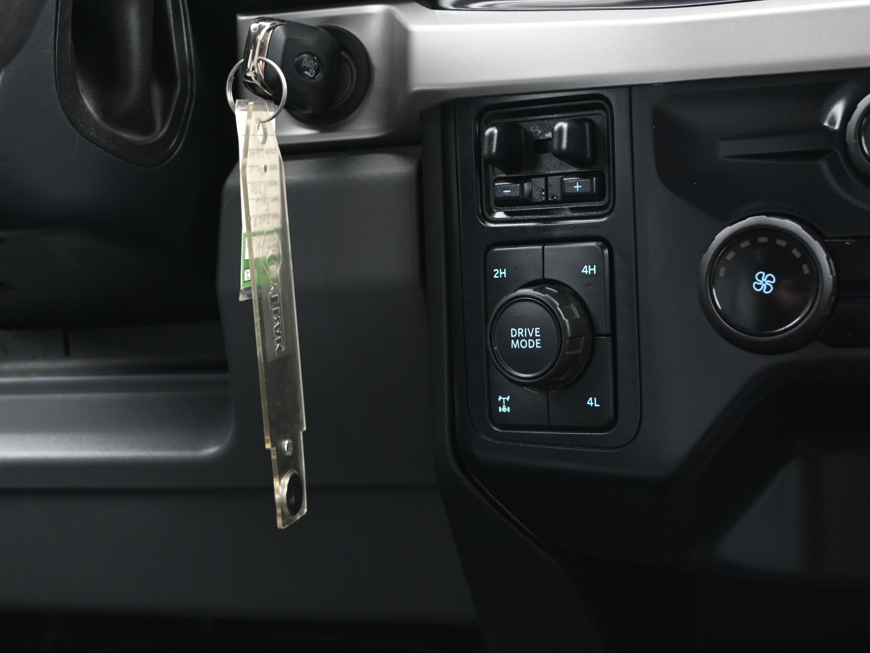Used 2023 Ford F350 XL AWD/4WD image 35