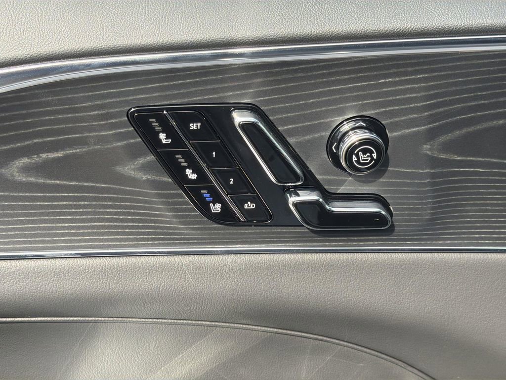 New 2025 Cadillac Lyriq Sport AWD/4WD image 24
