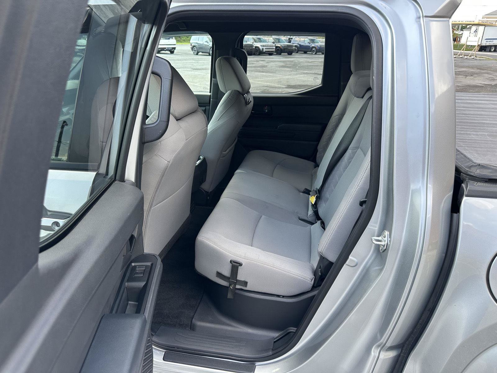 Used 2024 Toyota Tacoma SR5 AWD/4WD image 26