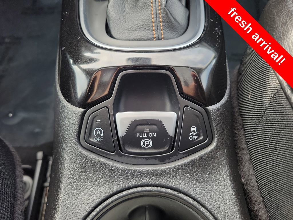 Certified 2018 Jeep Compass Limited w/ Navigation Group image 36