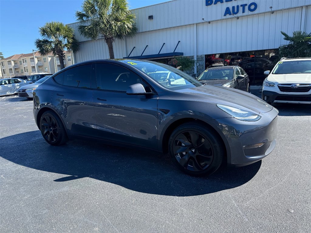Used 2021 Tesla Model Y 2WD image 2