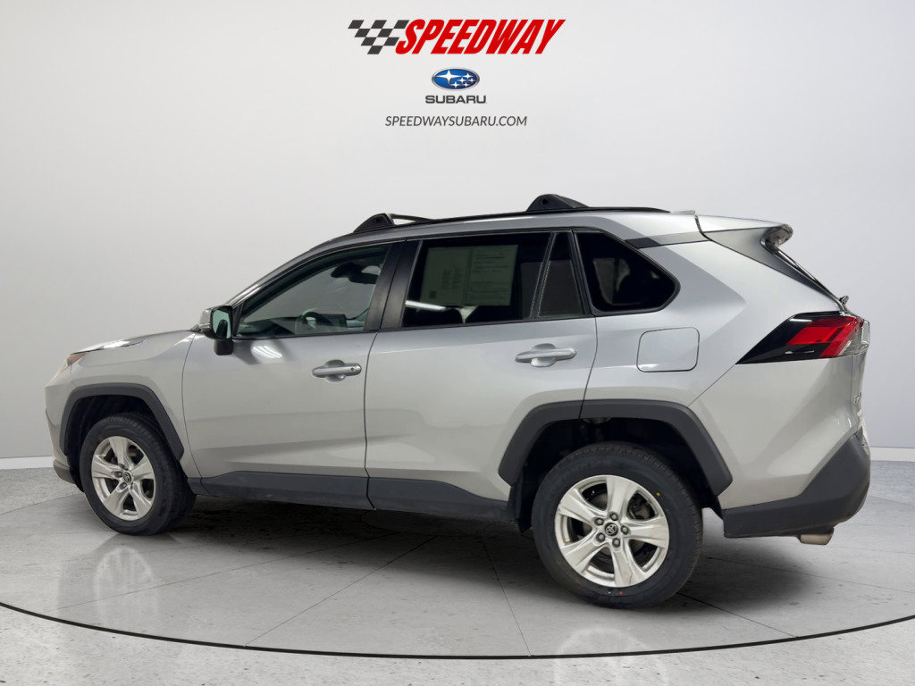 Used 2019 Toyota RAV4 XLE FWD image 9