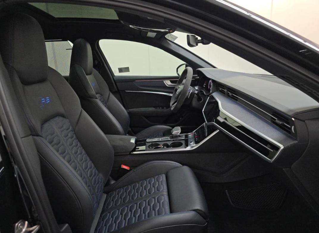 Used 2025 Audi RS 6 performance AWD/4WD image 8