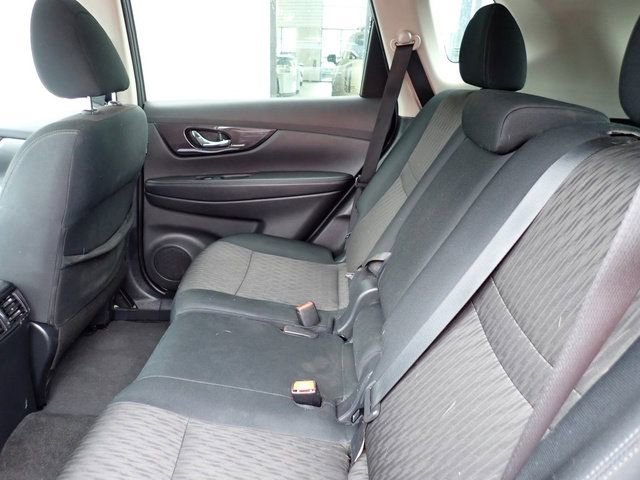 Used 2018 Nissan Rogue SV AWD/4WD image 17