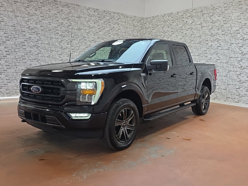 Used 2022 Ford F150 XLT image 3