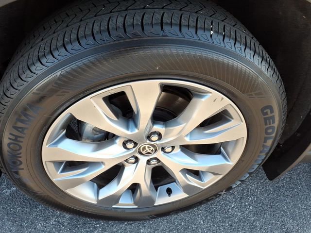 Certified 2024 Toyota Grand Highlander Limited image 9