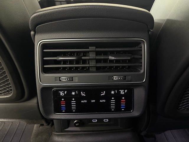 Used 2021 Audi SQ7 Premium Plus w/ Driver Assistance Package image 23