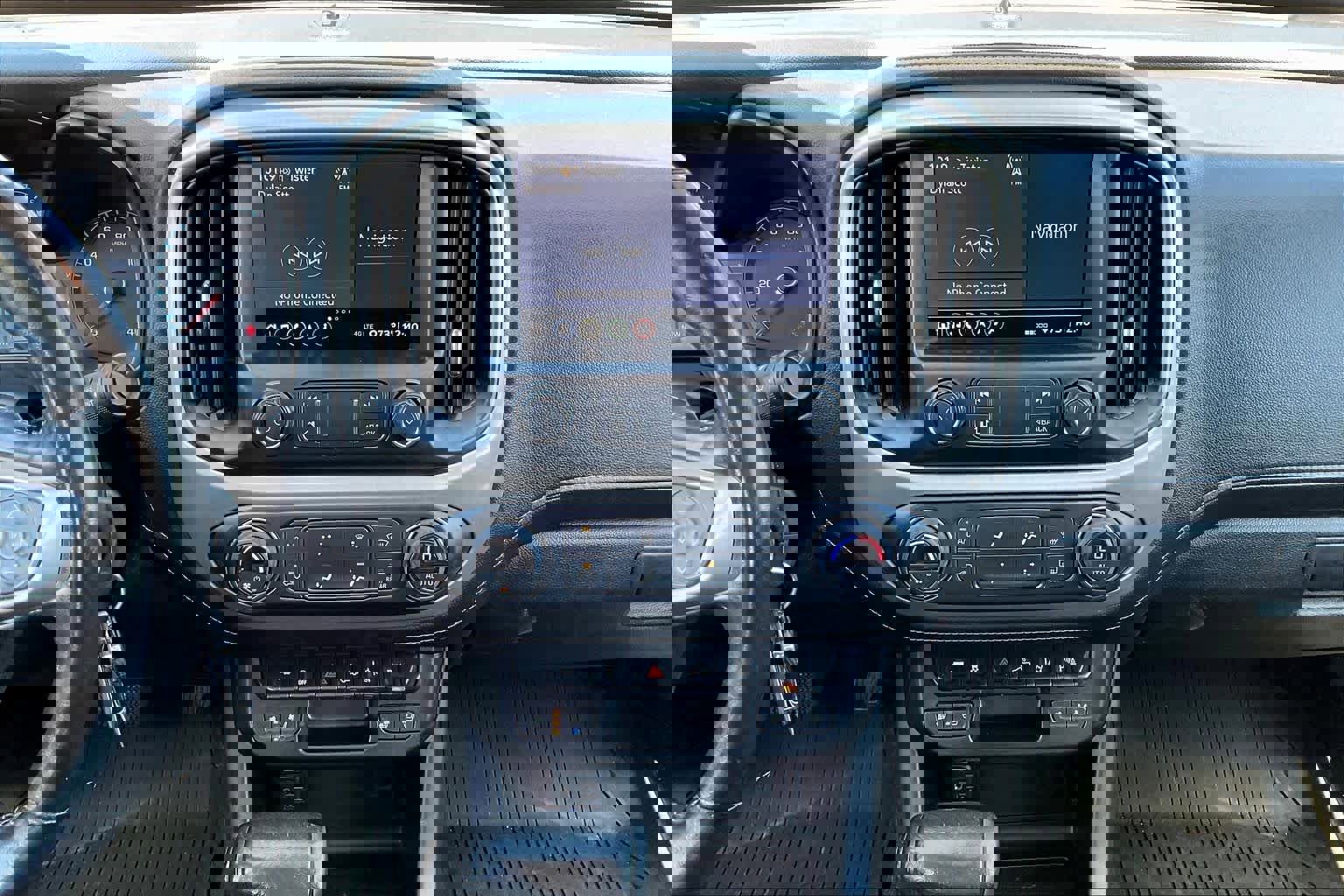 Used 2021 GMC Canyon Denali image 7