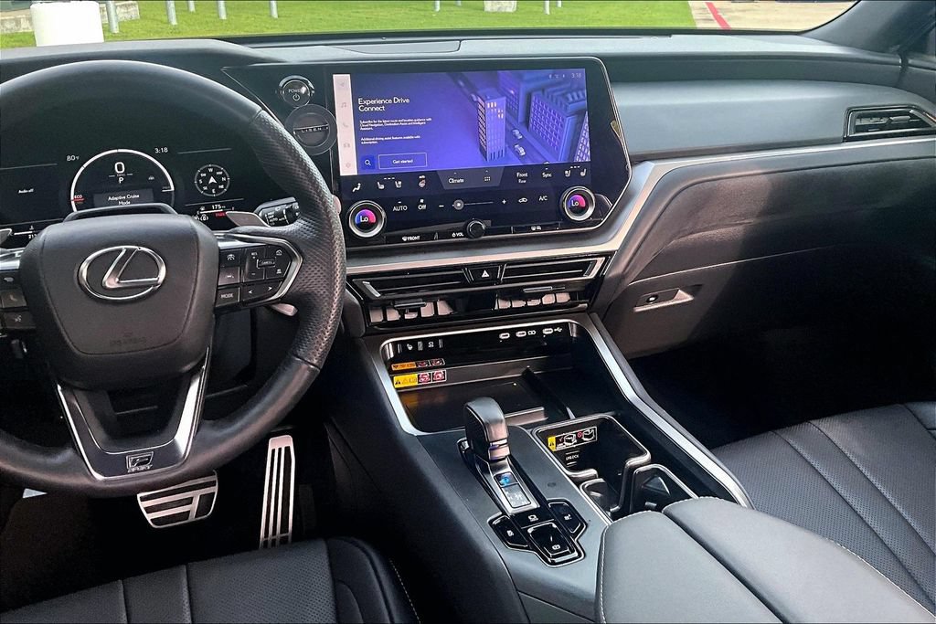 Used 2025 Lexus TX 500h AWD w/ Technology Package image 8