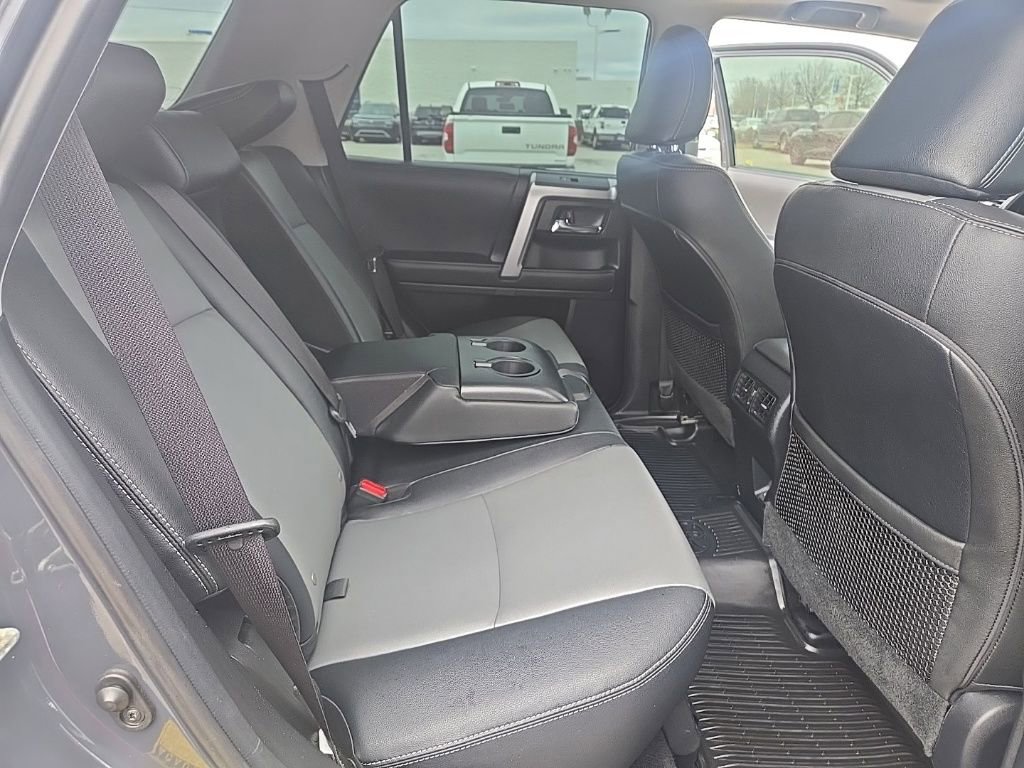 Used 2024 Toyota 4Runner SR5 Premium w/ Moonroof Package RWD image 37