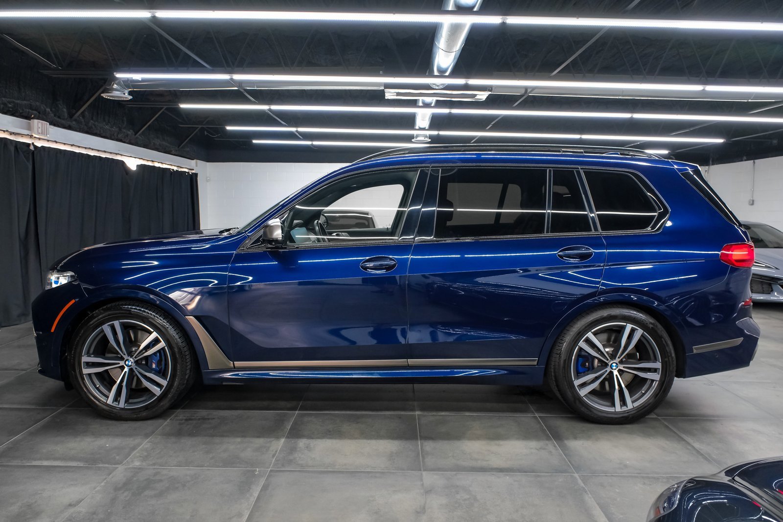 Used 2022 BMW X7 M50i w/ Executive Package image 13