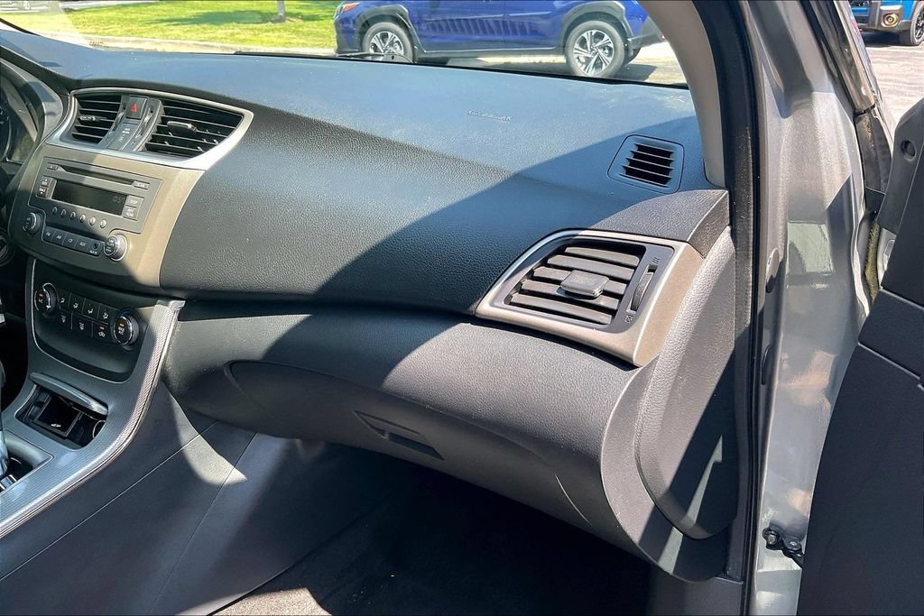 Used 2014 Nissan Sentra SR FWD image 19