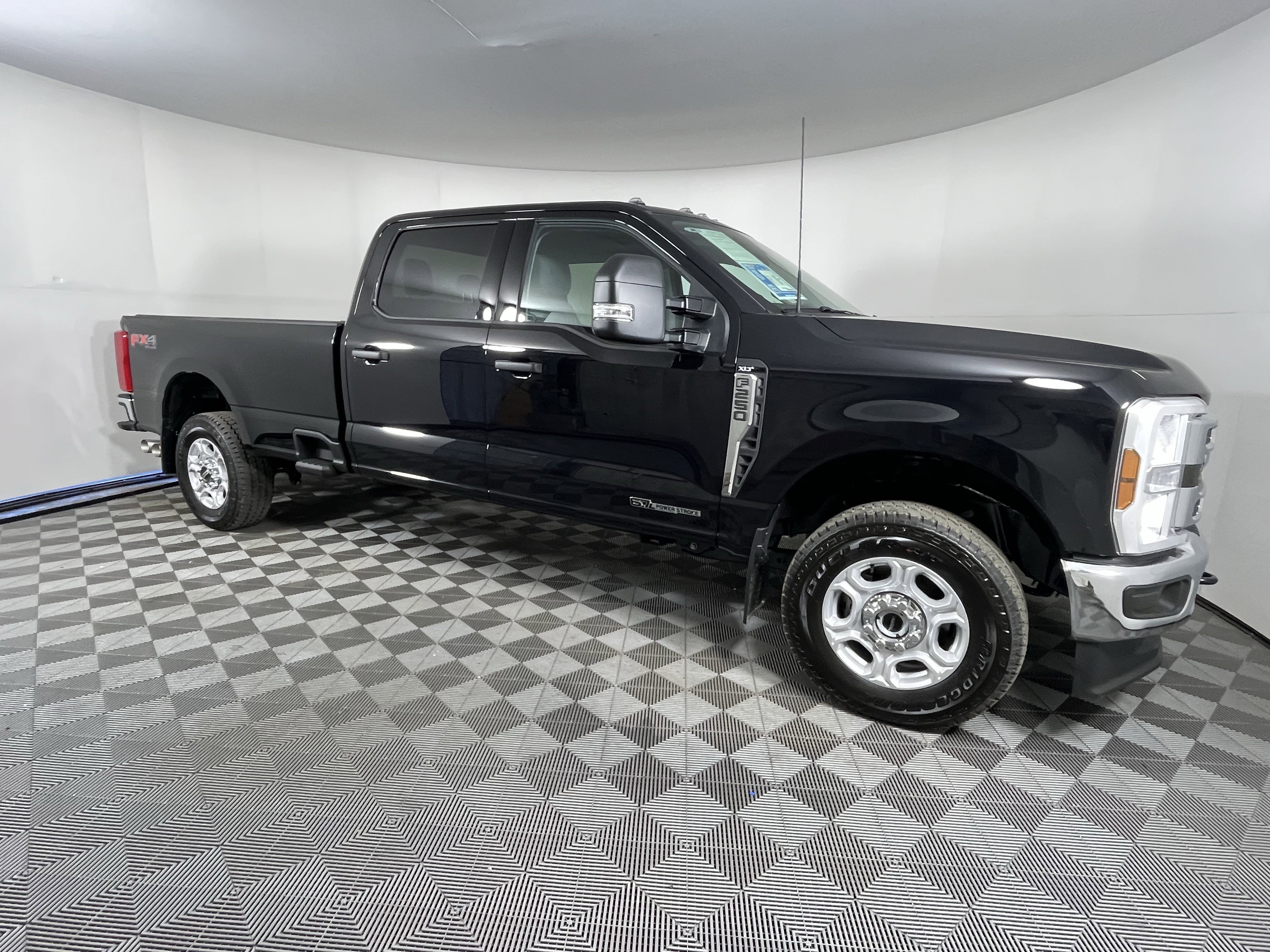 Used 2026 Ford F250 XLT w/ FX4 Off-Road Package image 6