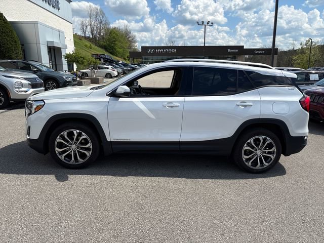 Used 2021 GMC Terrain SLT w/ Infotainment Package II AWD/4WD image 2