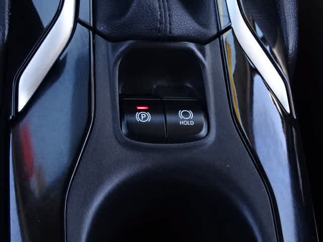 Certified 2025 Toyota Corolla Cross XLE w/ Convenience Package FWD image 35