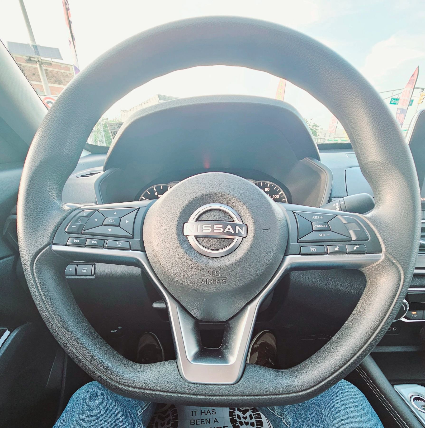 Used 2023 Nissan Altima 2.5 SV image 15