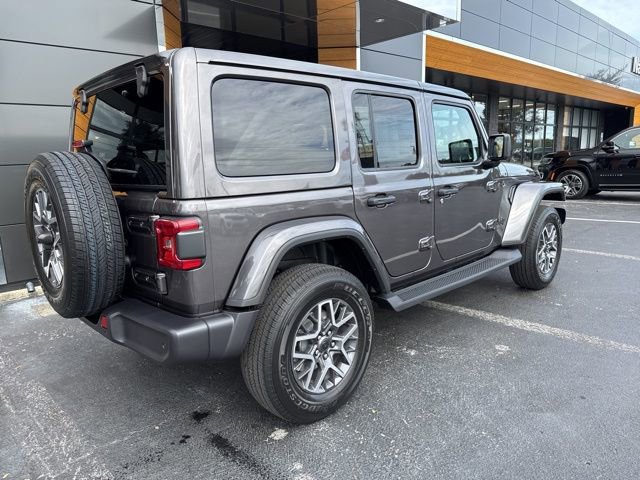 New 2026 Jeep Wrangler Unlimited Sahara AWD/4WD image 28