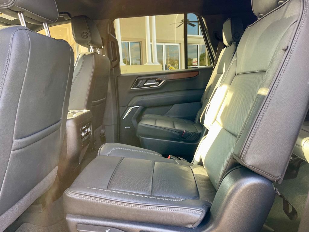 Used 2025 GMC Yukon Denali image 14