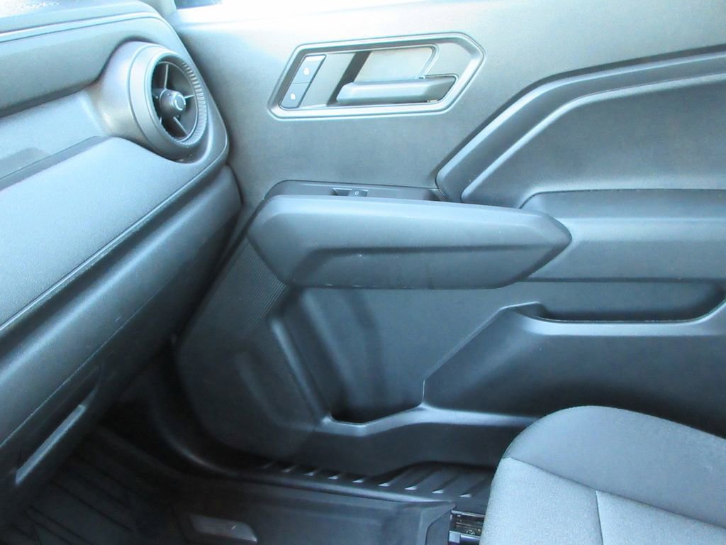 Certified 2024 Chevrolet Colorado Trail Boss w/ Technology Package AWD/4WD image 32
