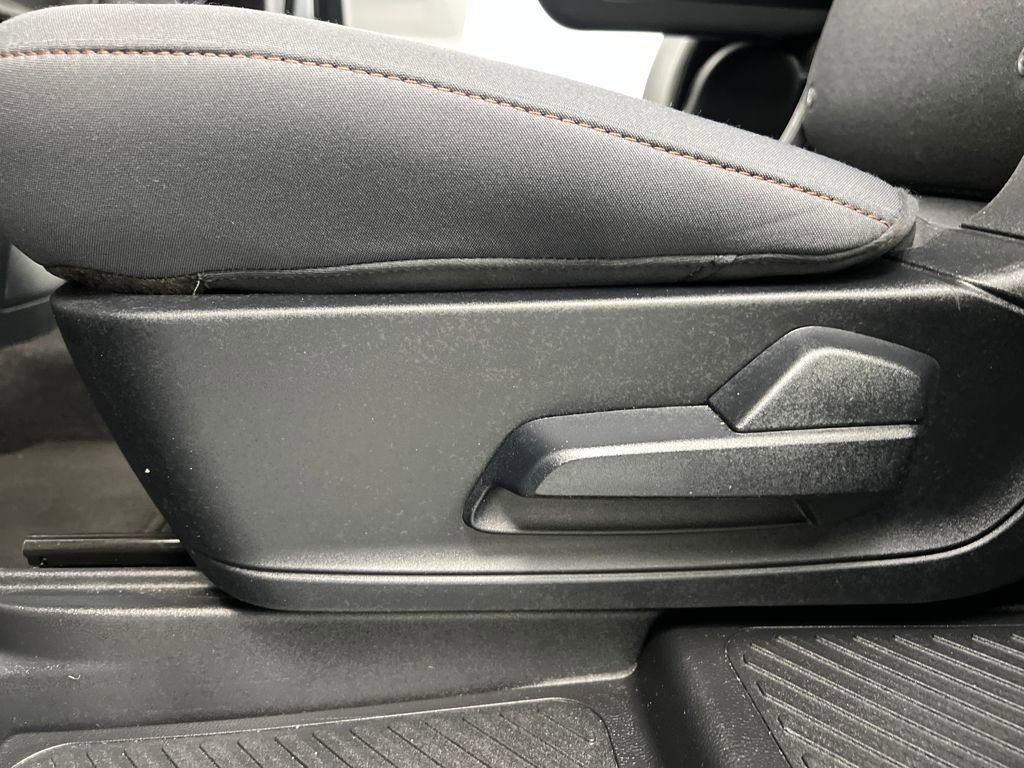 Used 2025 Ford Explorer Active image 14