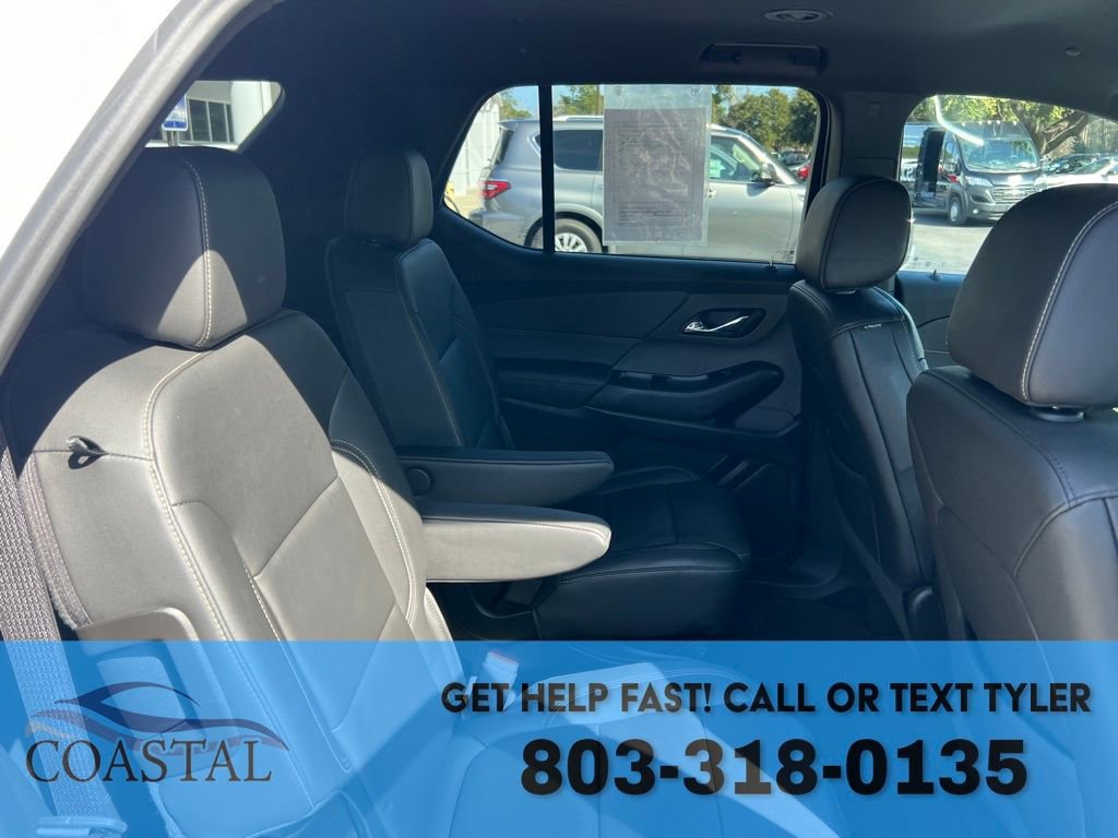 Used 2023 Chevrolet Traverse LT FWD image 25