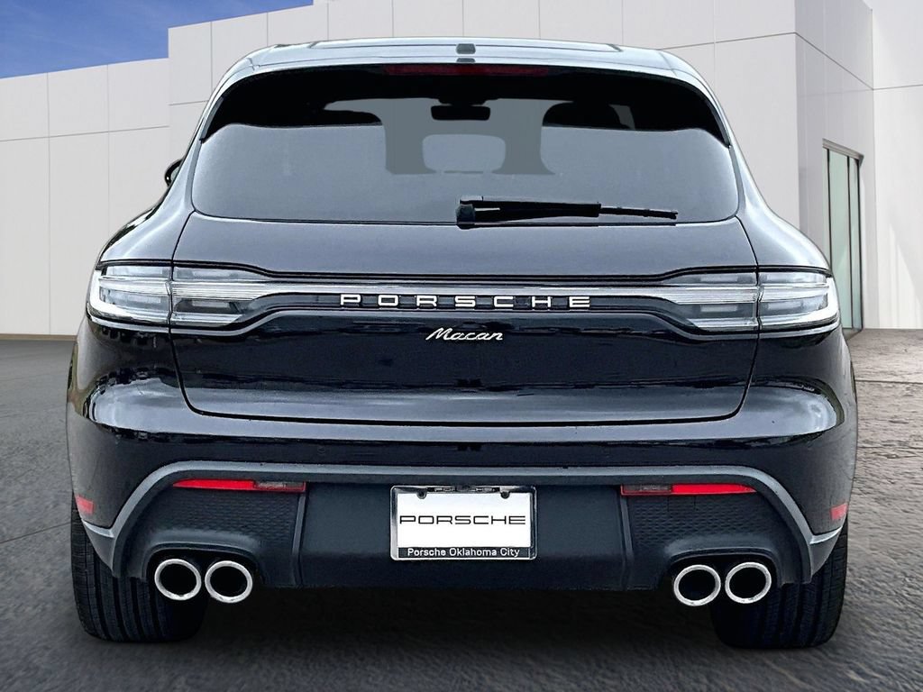 Certified 2025 Porsche Macan AWD/4WD image 6