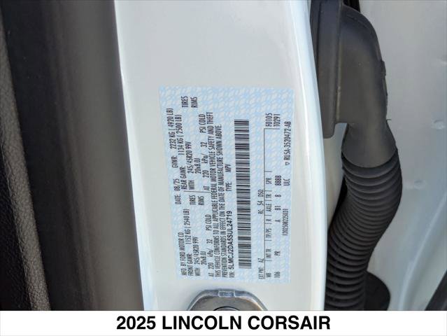 New 2025 Lincoln Corsair Reserve w/ Jet Appearance Package image 15