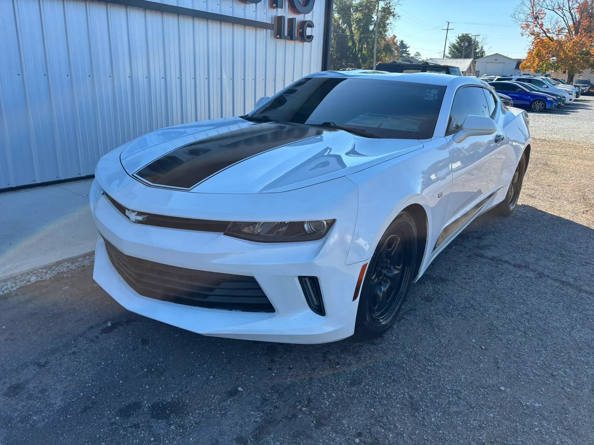 Used 2018 Chevrolet Camaro LT RWD image 11