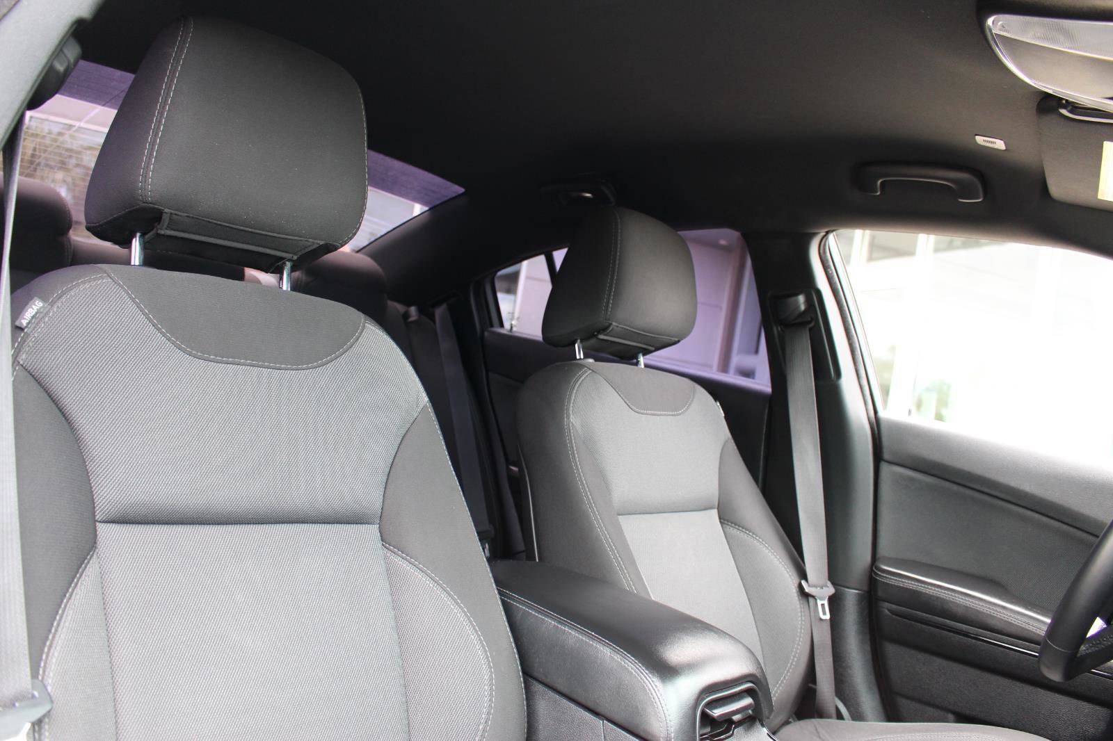 Used 2018 Dodge Charger SXT w/ Blacktop Package image 13