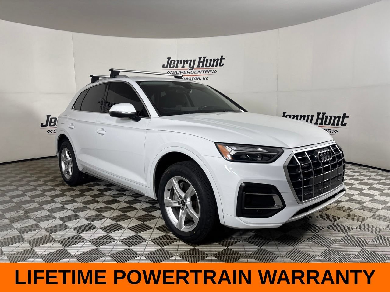 Used 2023 Audi Q5 2.0T Premium w/ Convenience Package AWD/4WD image 4